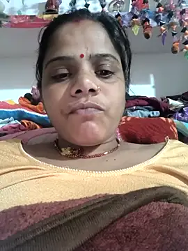 Hot suini online show from February 9, 2026, 6:06 am