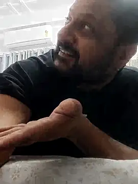 dishant 1686 online show from November 8, 2025, 12:38 pm