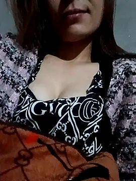 Lyla john online show from January 10, 2026, 1:29 am