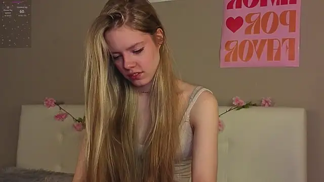 TiffinyMergist online show from December 5, 2025, 7:43 pm