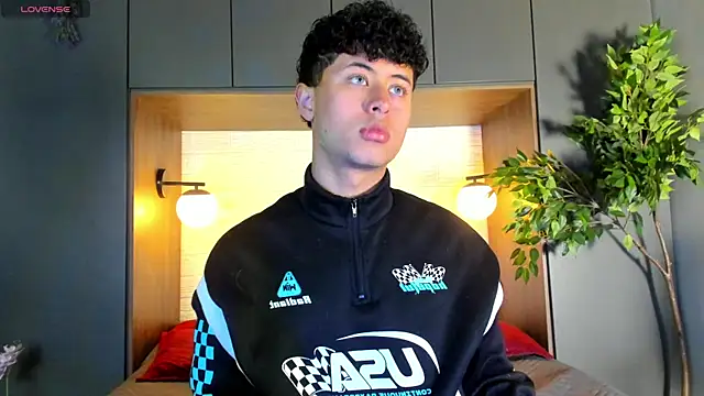 Noah dupont  online show from January 12, 2026, 11:59 am