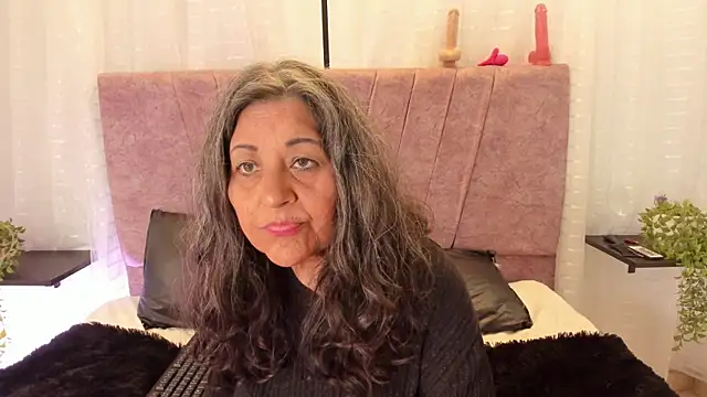 Victoriaa Anderson online show from April 15, 2026, 7:58 pm