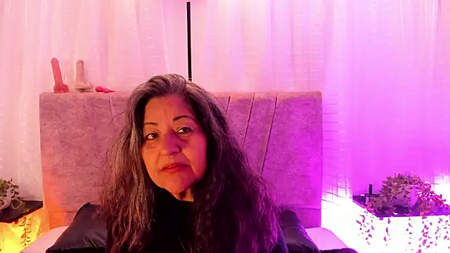 Victoriaa Anderson online show from May 26, 2026, 7:54 pm