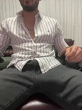 DARK0924 online show from November 25, 2025, 5:46 pm