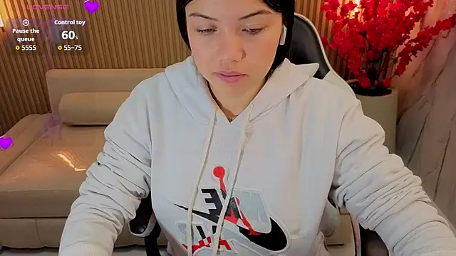 venus velvet tp online show from March 21, 2026, 1:05 pm