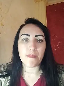 ArianaXFresh online show from November 14, 2025, 7:40 am