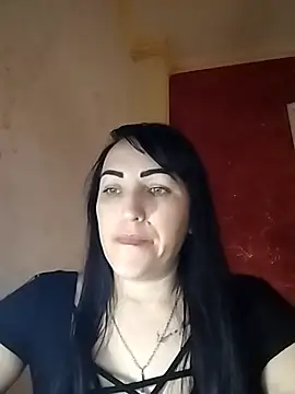 ArianaXFresh online show from November 19, 2025, 7:41 am