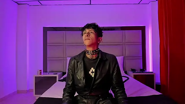 Maximo king25 online show from November 12, 2025, 4:57 am