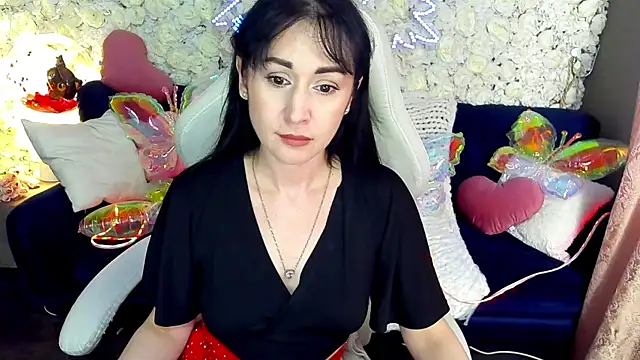 Snapshot of CarolinaaFoxyyy chatting on March 31, 2026, 12:49 pm CarolinaaFoxyyy online show from March 31, 2026, 12:49 pm
