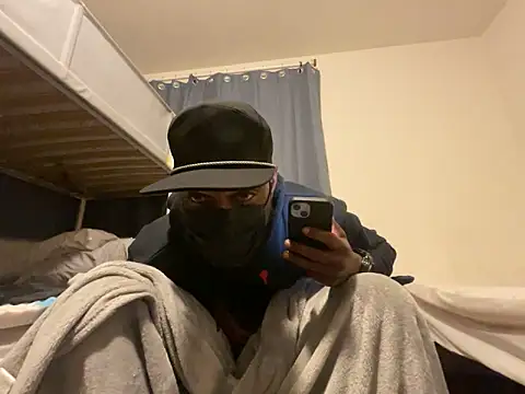 RonJameson2789 online show from November 11, 2025, 10:48 am