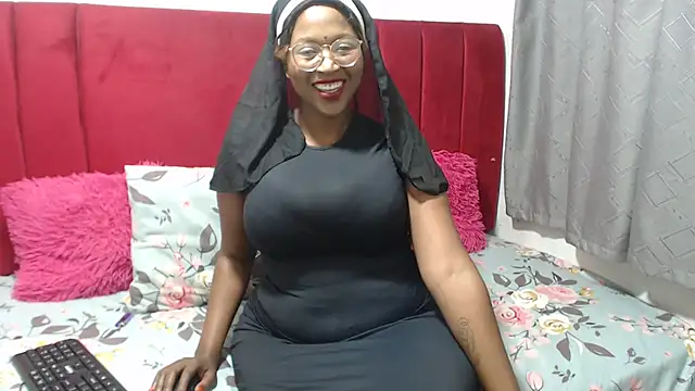 HipsDontLieX95 online show from May 13, 2026, 8:38 pm