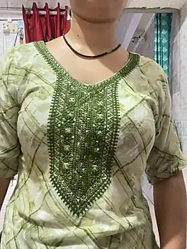 Snapshot of Red_Queen_11 chatting on June 21, 2026, 11:46 am Red Queen 11 online show from June 21, 2026, 11:46 am