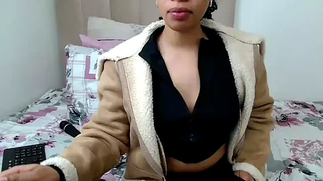 Nisha 102 online show from November 19, 2025, 3:28 am