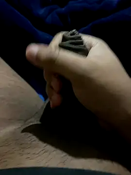 Snapshot of milocute chatting on November 9, 2025, 12:58 pm milocute online show from November 9, 2025, 12:58 pm