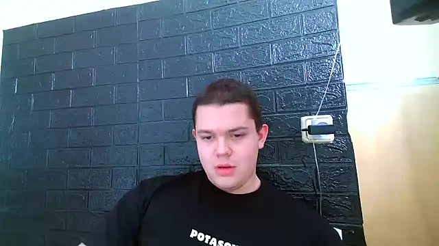 CuteButNaughty  online show from January 11, 2026, 12:43 pm