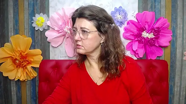 RoseHille online show from November 22, 2025, 6:12 am