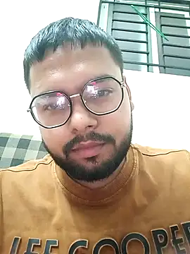 Snapshot of MrToxxic chatting on November 9, 2025, 7:01 pm MrToxxic online show from November 9, 2025, 7:01 pm