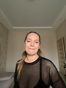 Milana8263 online show from November 16, 2025, 8:31 am