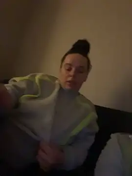 Snapshot of Kinkycouple142 chatting on March 14, 2026, 11:54 pm Kinkycouple142 online show from March 14, 2026, 11:54 pm