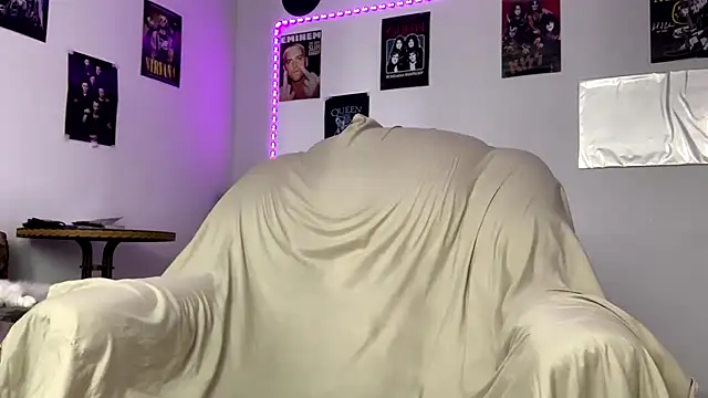 Huntall77 online show from March 3, 2026, 5:57 am