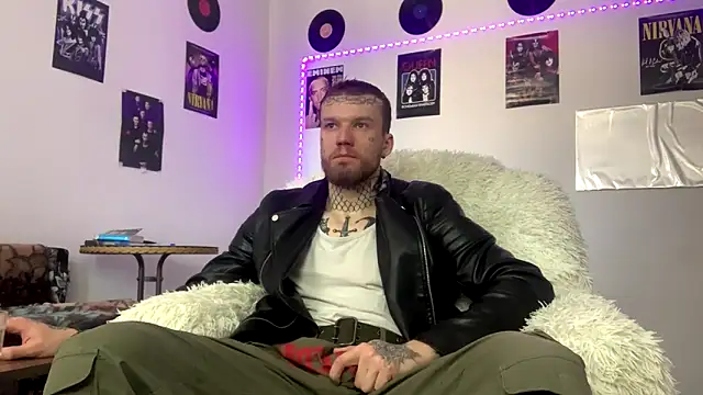 Huntall77 online show from March 5, 2026, 5:36 am