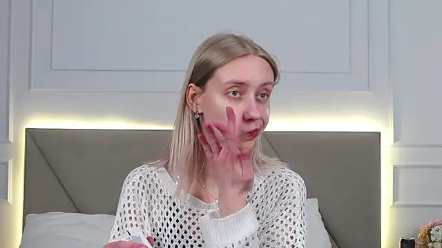 RachaelCute online show from February 7, 2026, 9:35 am