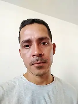 Damian-liam online show from November 11, 2025, 4:51 pm