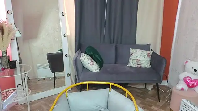 Annie Way online show from February 9, 2026, 9:13 am