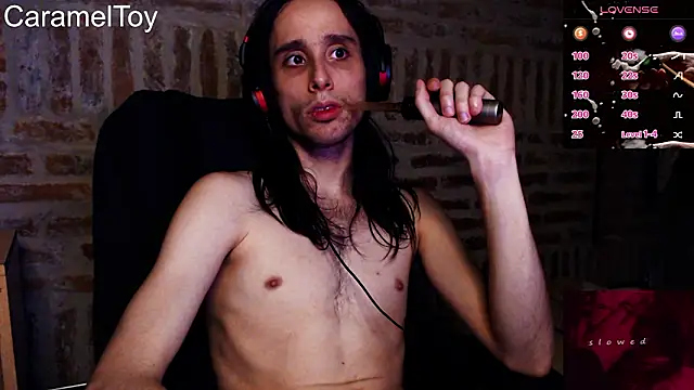 CaramelToy online show from February 14, 2026, 3:14 am