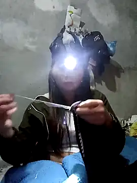 vangkt-cute online show from November 24, 2025, 3:12 pm