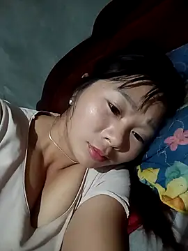 vangkt-cute online show from December 4, 2025, 6:44 am