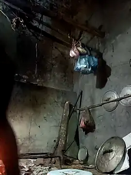 Snapshot of vangkt-cute chatting on February 15, 2026, 8:35 am vangkt-cute online show from February 15, 2026, 8:35 am