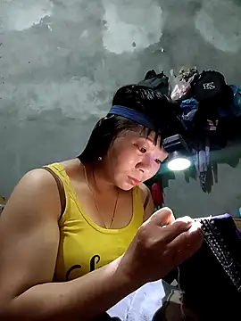 Snapshot of vangkt-cute chatting on March 2, 2026, 7:43 pm vangkt-cute online show from March 2, 2026, 7:43 pm