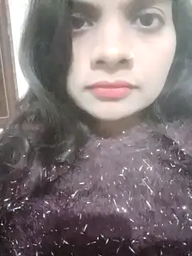 riyahot011 online show from November 11, 2025, 3:56 pm