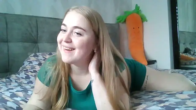 Kate Moan online show from February 13, 2026, 7:48 am