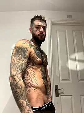 magicmichaell online show from November 13, 2025, 10:36 am