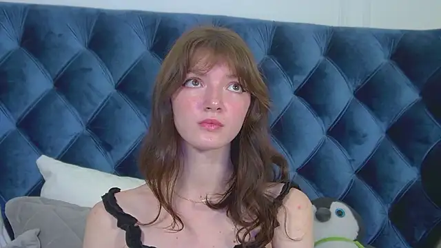 Snapshot of SophiaProve chatting on April 3, 2026, 4:27 pm SophiaProve online show from April 3, 2026, 4:27 pm