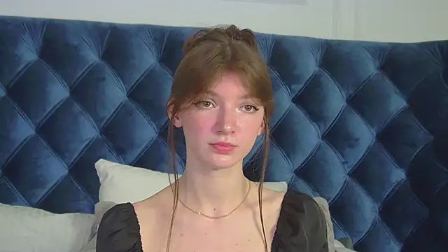 Snapshot of SophiaProve chatting on April 6, 2026, 4:30 pm SophiaProve online show from April 6, 2026, 4:30 pm