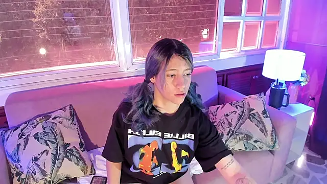 ReiAyanamy online show from December 15, 2025, 7:40 pm