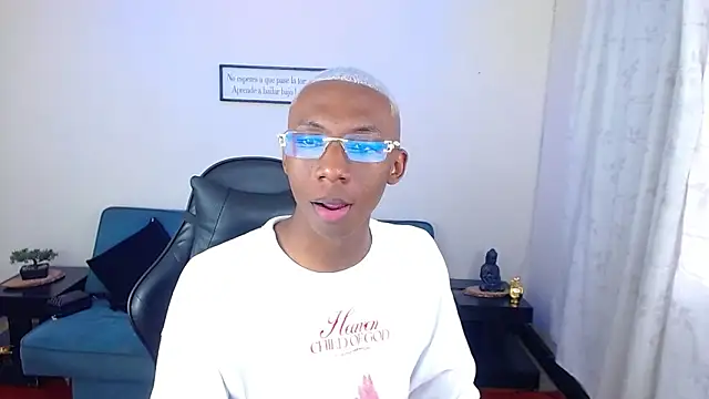 Miilo18 online show from January 13, 2026, 9:20 pm