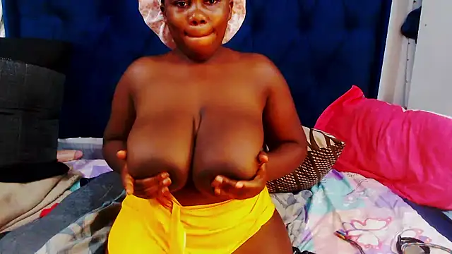 DarkCherryx online show from January 14, 2026, 7:14 am