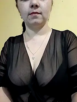 Vitalina282128 online show from November 19, 2025, 11:38 pm