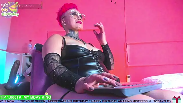 MATURE HARDCORE online show from April 5, 2026, 3:47 am