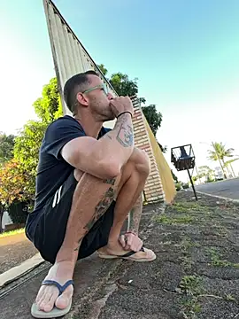 Lucasjandre online show from April 18, 2026, 10:19 am