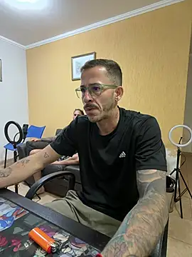 Lucasjandre online show from June 22, 2026, 12:45 am