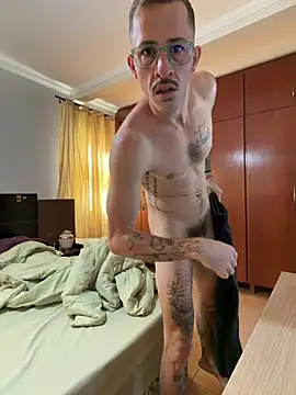 Lucasjandre online show from July 8, 2026, 1:04 pm