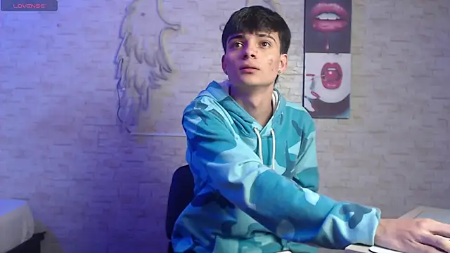 axel milo kairo and noa online show from February 16, 2026, 2:35 pm