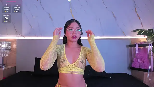 april grey11 online show from March 27, 2026, 7:35 pm