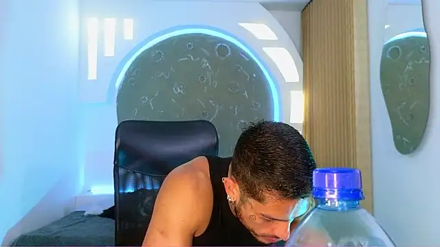 Snapshot of Alanrodgers chatting on January 17, 2026, 11:15 am Alanrodgers online show from January 17, 2026, 11:15 am