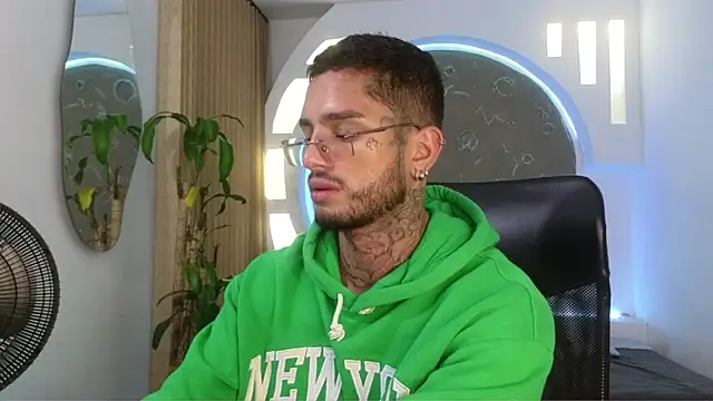 Snapshot of Alanrodgers chatting on February 3, 2026, 11:59 am Alanrodgers online show from February 3, 2026, 11:59 am